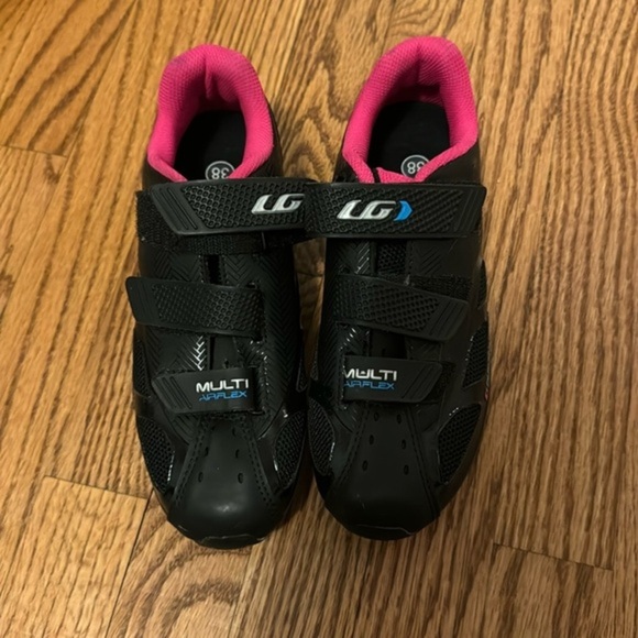 Multi air flex spin shoe - Picture 1 of 3